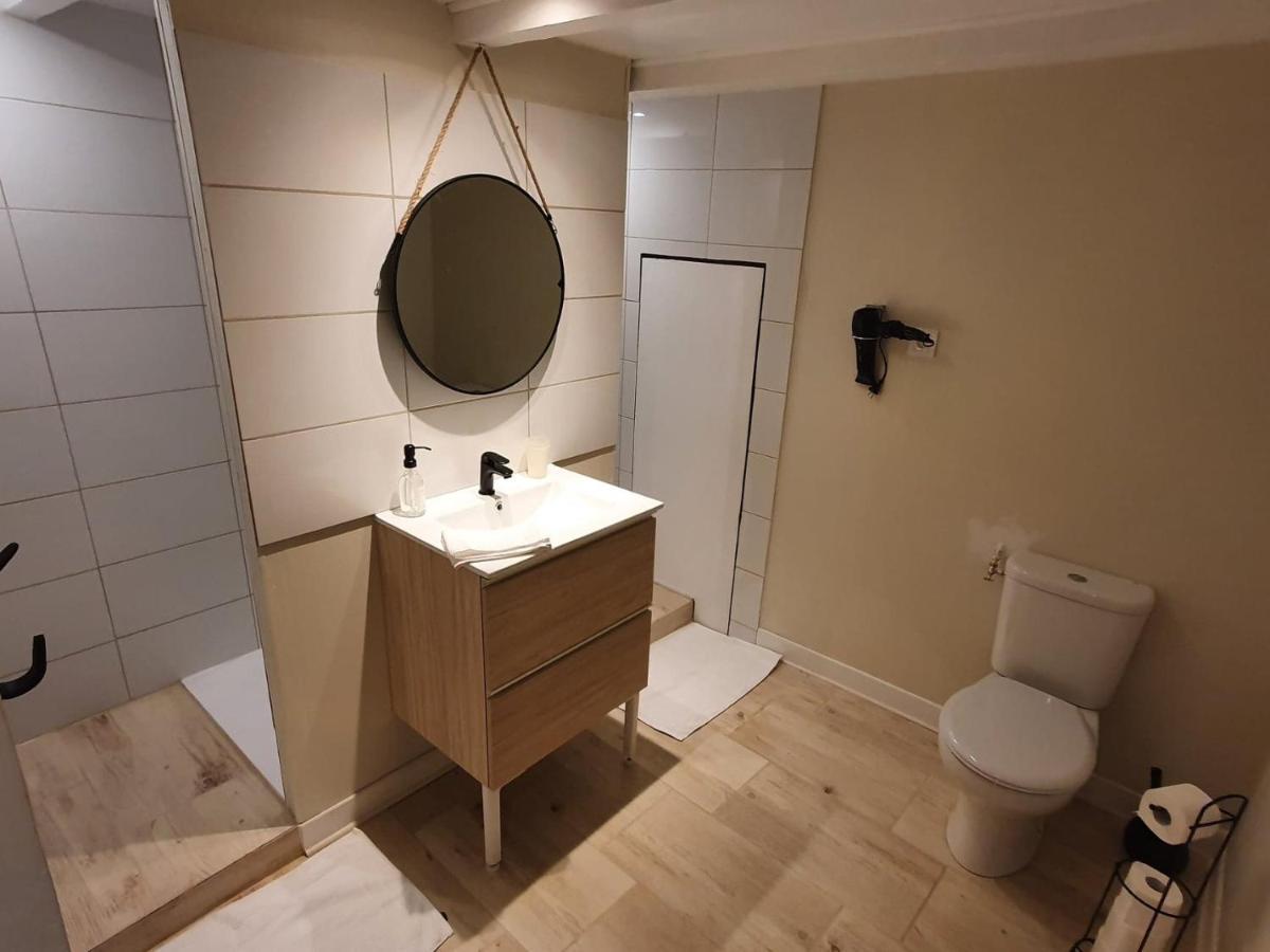 Logement Chaleureux Avec Parking Gratuit Oyre エクステリア 写真